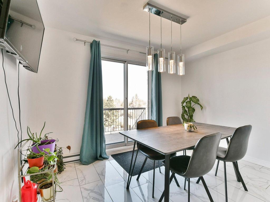 









3005


Boul. de Mascouche

, 7,
Mascouche,




QC
J7K1Y1

