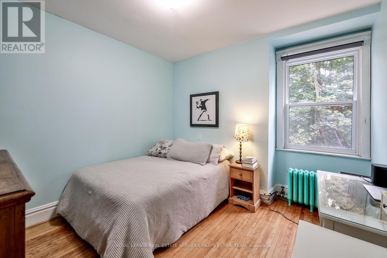 












292 INDIAN ROAD

,
Toronto,




Ontario
M6R2X2

