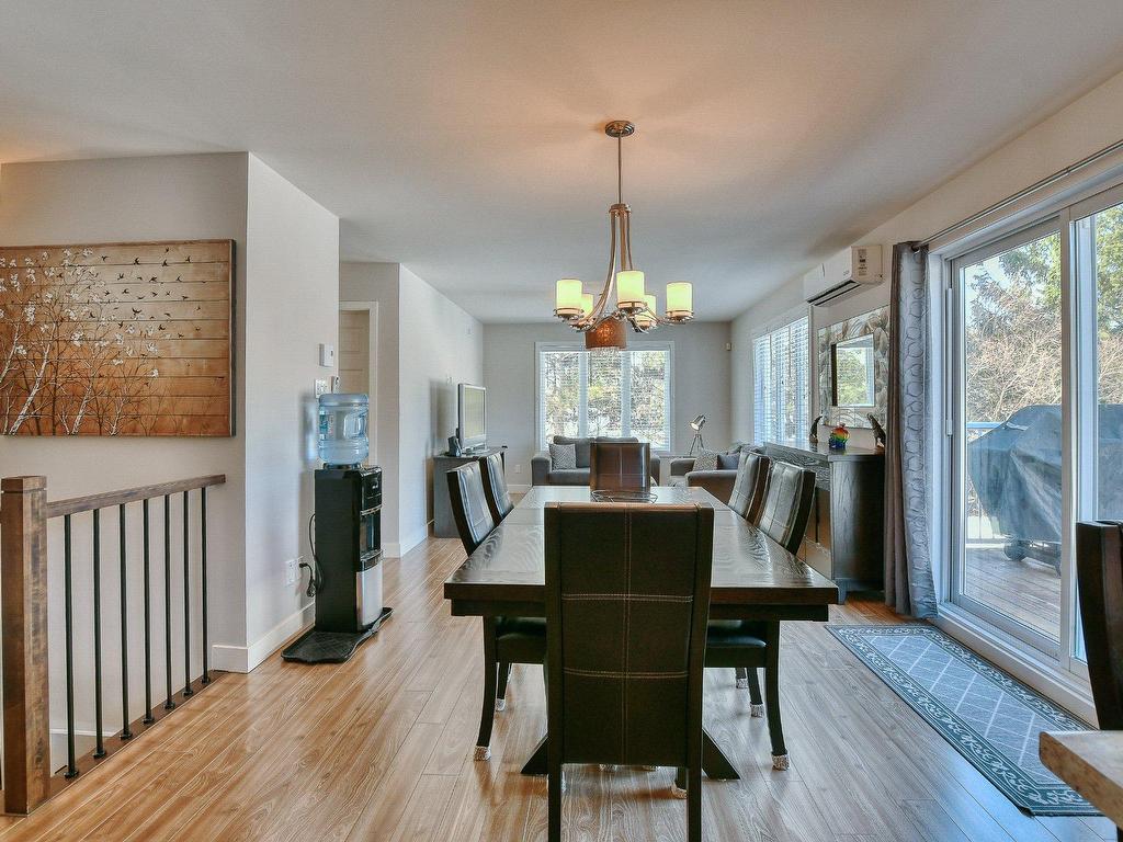 









2624


4e Rue

,
Sainte-Sophie,




QC
J5J1P2

