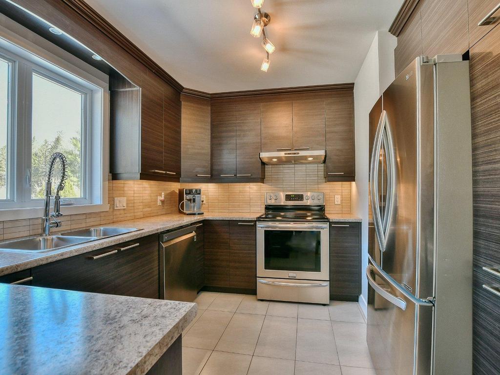 









2624


4e Rue

,
Sainte-Sophie,




QC
J5J1P2

