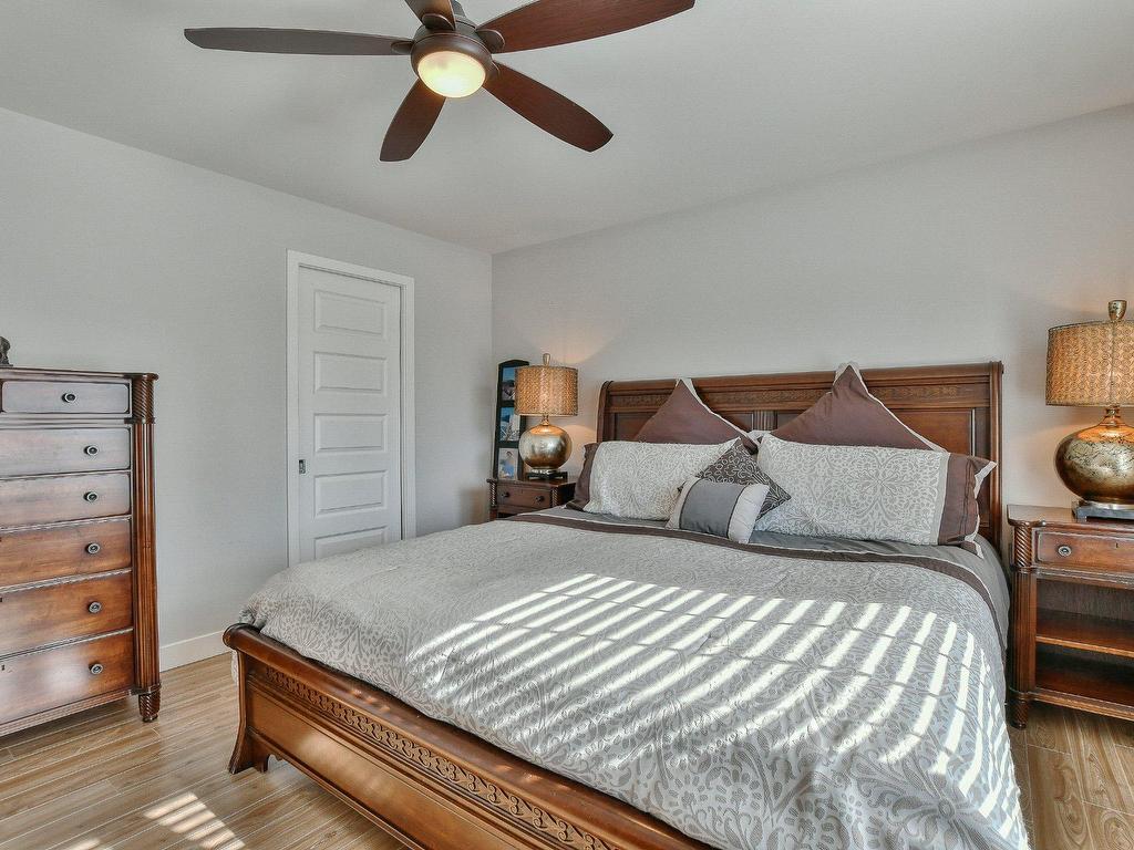 









2624


4e Rue

,
Sainte-Sophie,




QC
J5J1P2

