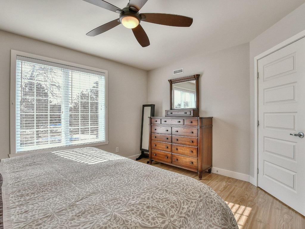 









2624


4e Rue

,
Sainte-Sophie,




QC
J5J1P2

