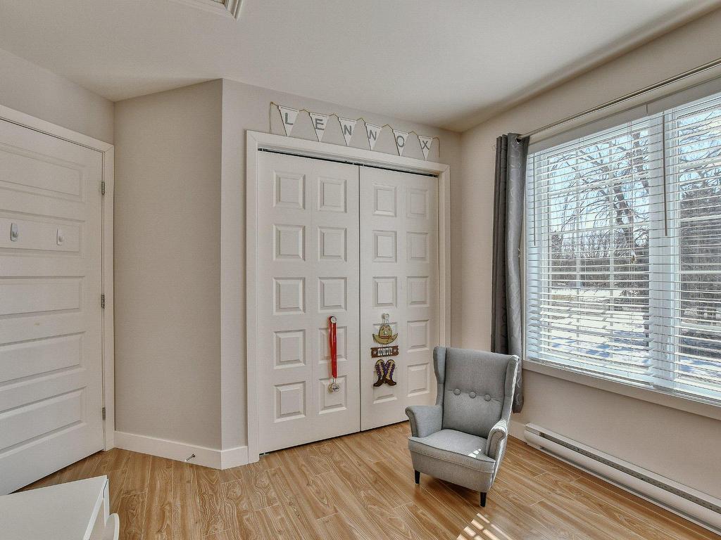 









2624


4e Rue

,
Sainte-Sophie,




QC
J5J1P2

