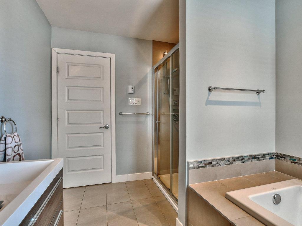 









2624


4e Rue

,
Sainte-Sophie,




QC
J5J1P2

