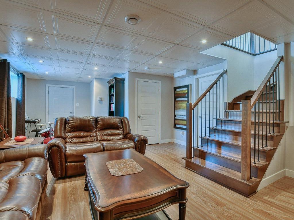 









2624


4e Rue

,
Sainte-Sophie,




QC
J5J1P2


