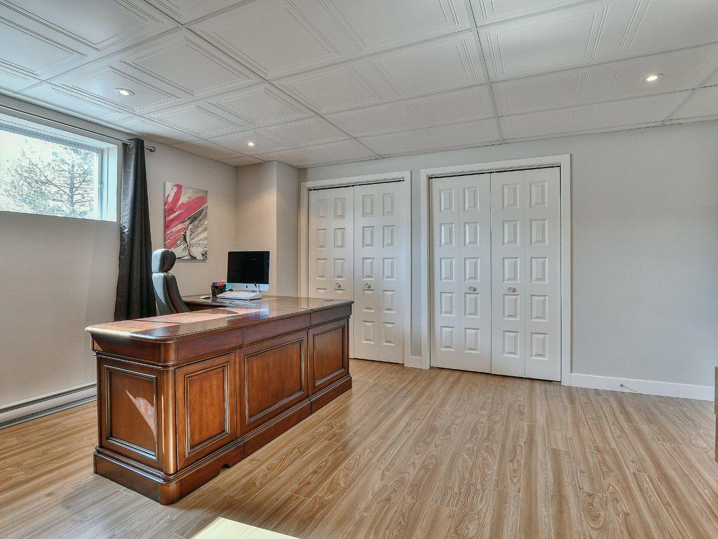 









2624


4e Rue

,
Sainte-Sophie,




QC
J5J1P2


