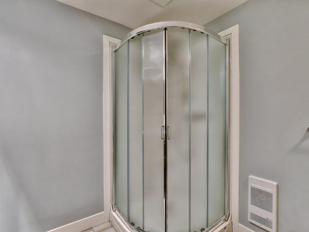 









2624


4e Rue

,
Sainte-Sophie,




QC
J5J1P2

