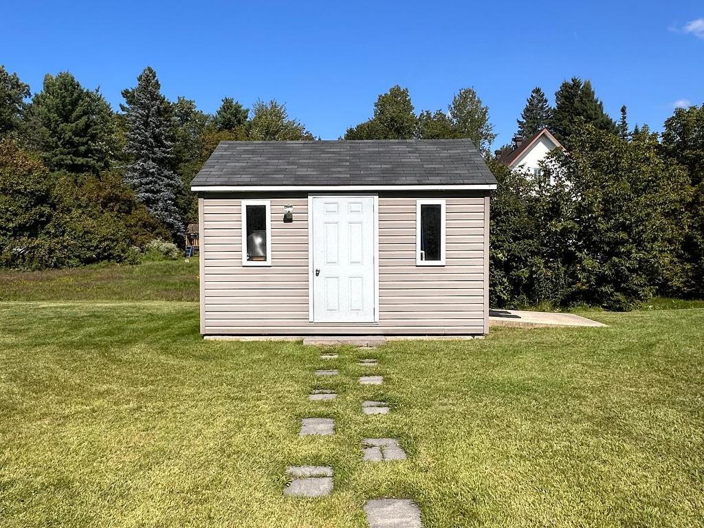 









2624


4e Rue

,
Sainte-Sophie,




QC
J5J1P2

