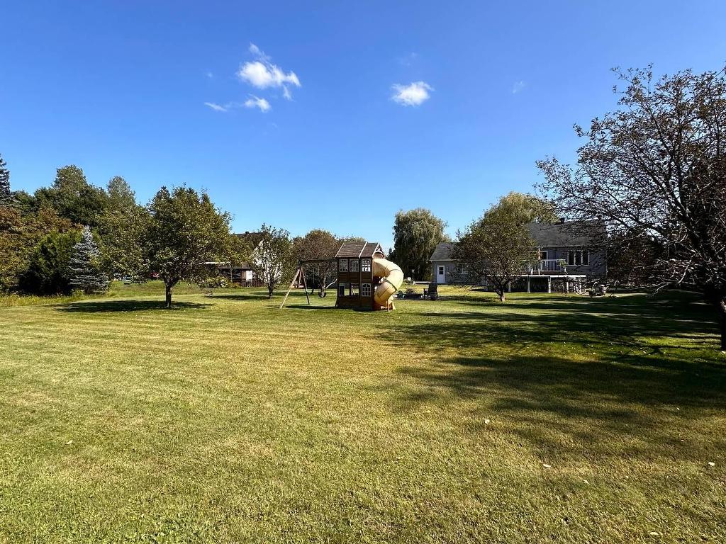 









2624


4e Rue

,
Sainte-Sophie,




QC
J5J1P2

