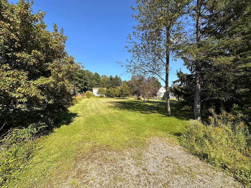 









2624


4e Rue

,
Sainte-Sophie,




QC
J5J1P2

