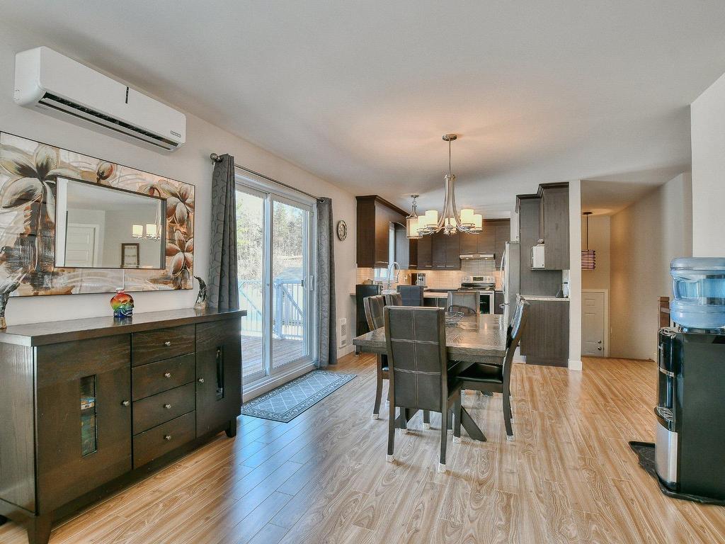 









2624


4e Rue

,
Sainte-Sophie,




QC
J5J1P2

