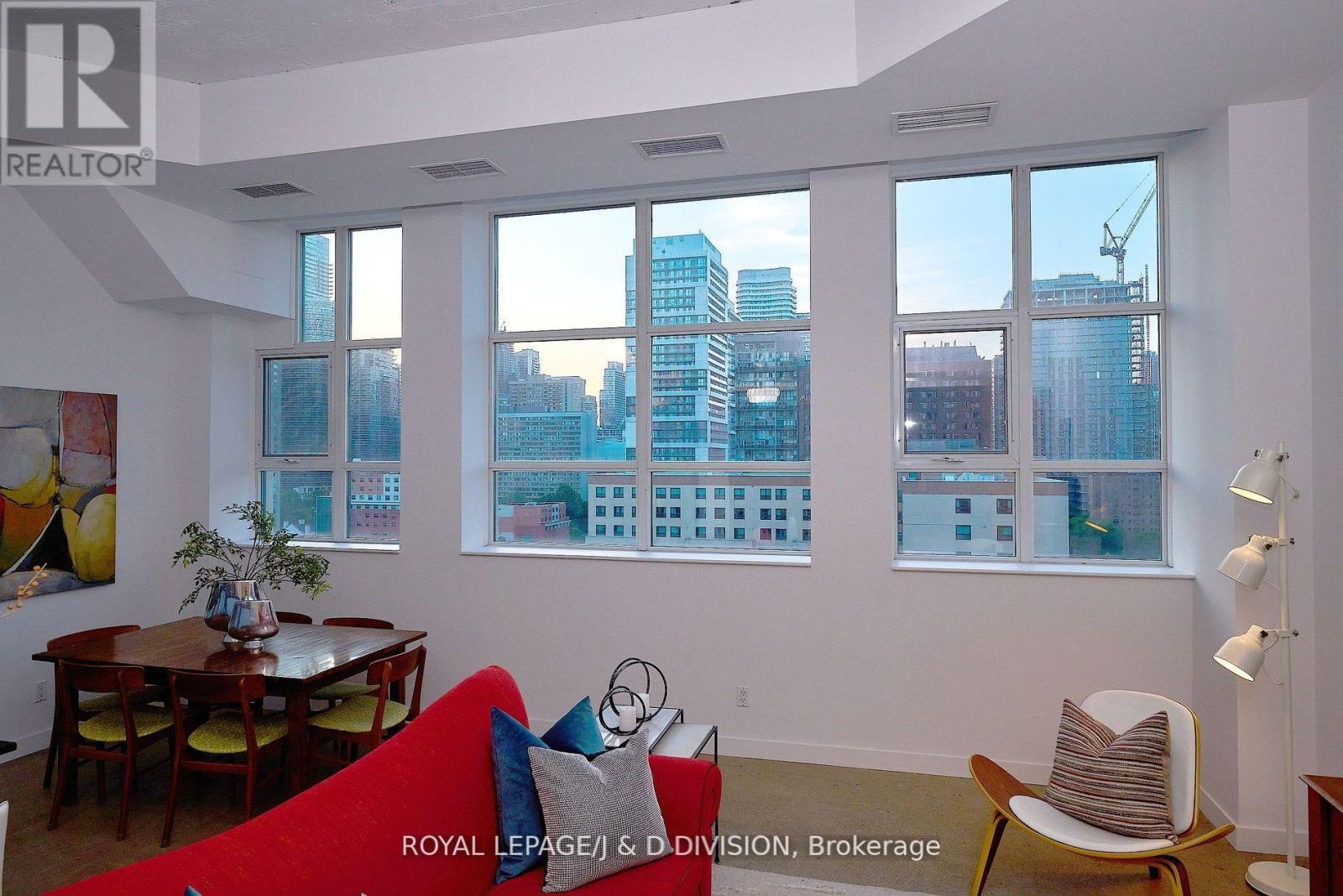 












PH21 - 155 DALHOUSIE STREET

,
Toronto,




Ontario
M5B2P7

