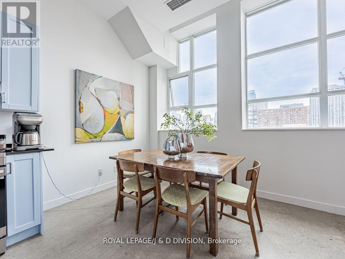 












PH21 - 155 DALHOUSIE STREET

,
Toronto,




Ontario
M5B2P7

