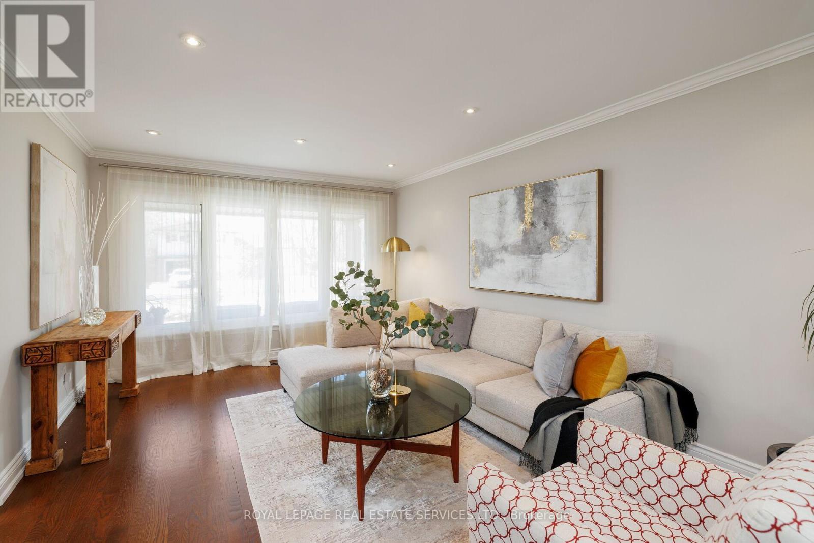 












2358 CANSO ROAD

,
Oakville,




Ontario
L6J5W6

