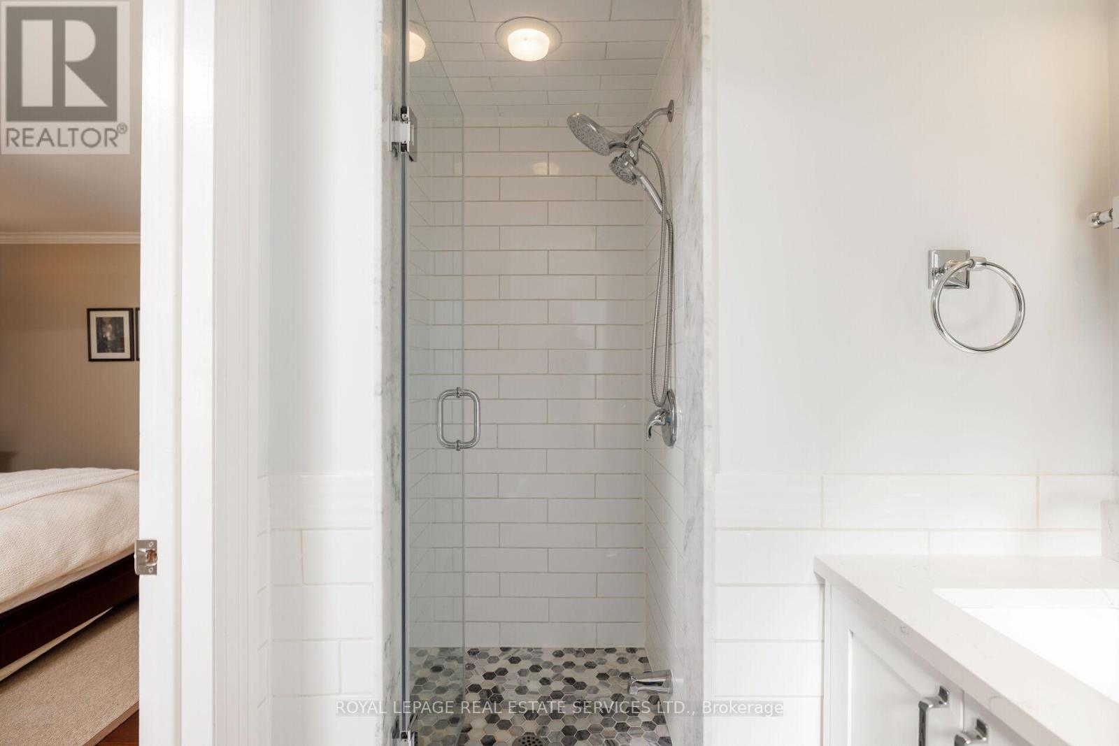 












2358 CANSO ROAD

,
Oakville,




Ontario
L6J5W6

