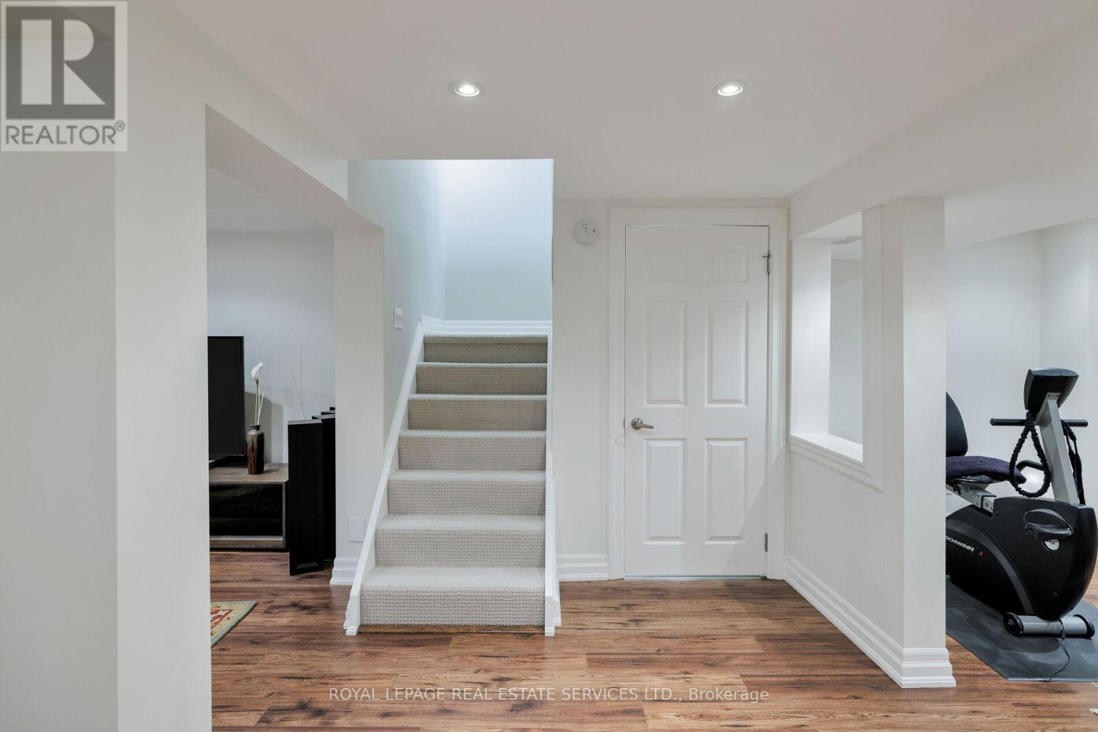 












2358 CANSO ROAD

,
Oakville,




Ontario
L6J5W6

