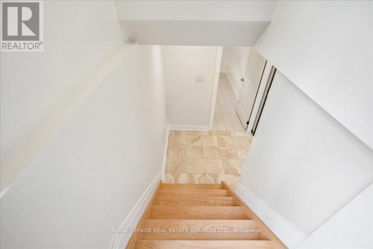 












14 RAMSBURY ROAD

,
Toronto,




Ontario
M8Z4V3


