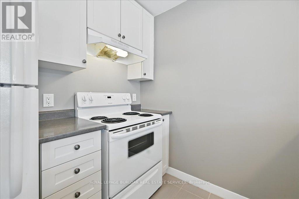 












106 - 5020 CORPORATE DRIVE

,
Burlington,




Ontario
L7L0H7

