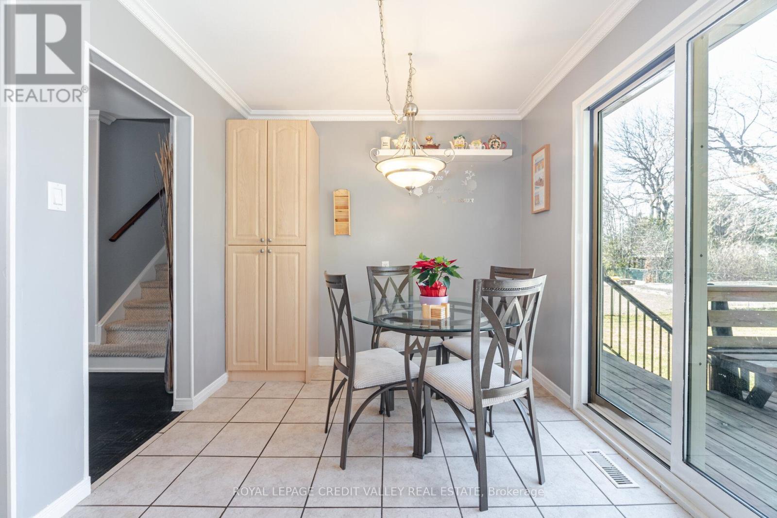 












54 GONDOLA CRESCENT

,
Brampton,




Ontario
L6S1W6

