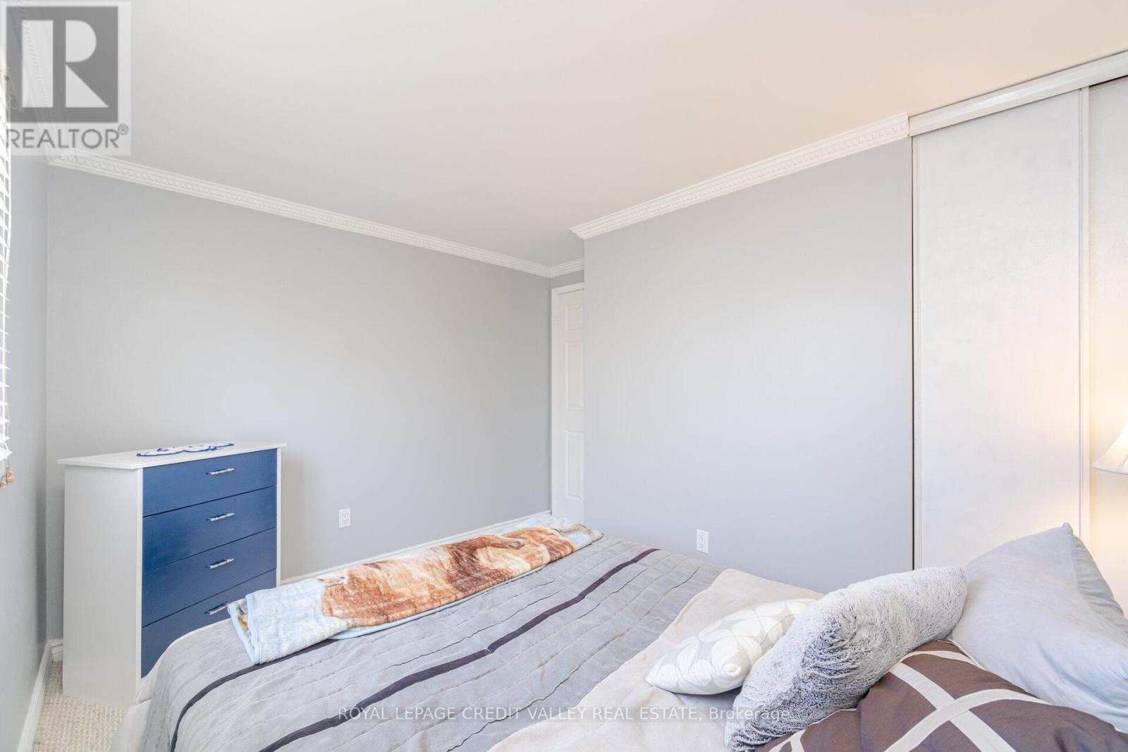 












54 GONDOLA CRESCENT

,
Brampton,




Ontario
L6S1W6


