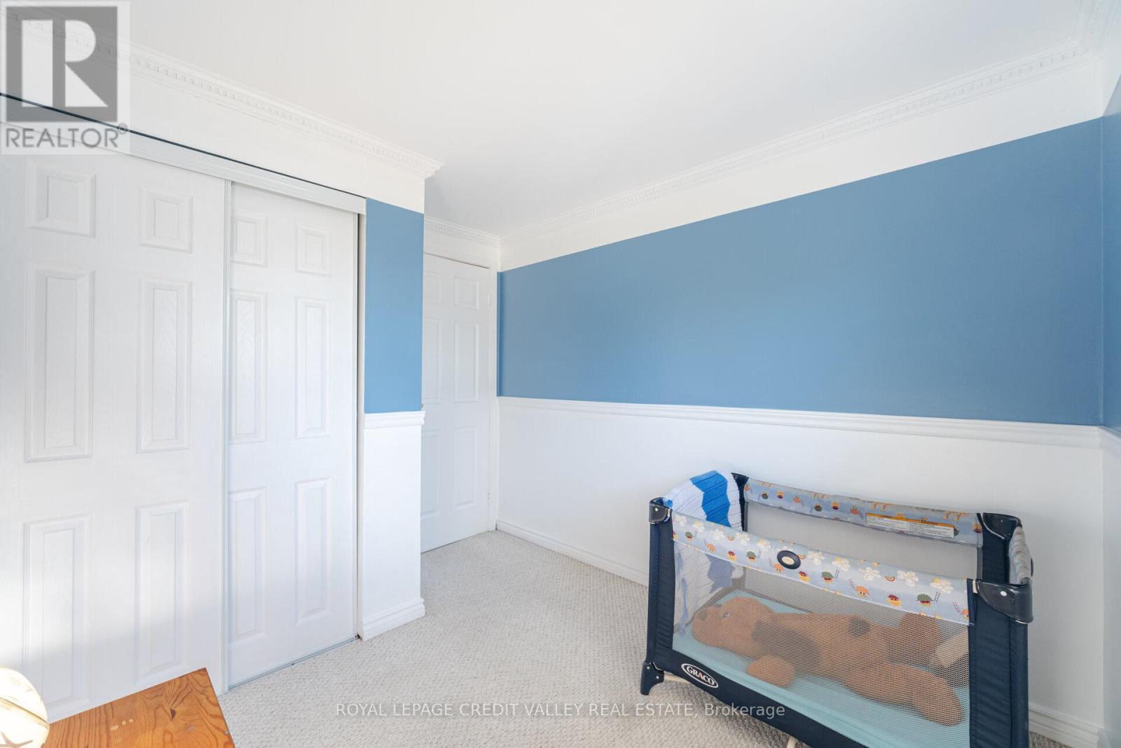 












54 GONDOLA CRESCENT

,
Brampton,




Ontario
L6S1W6

