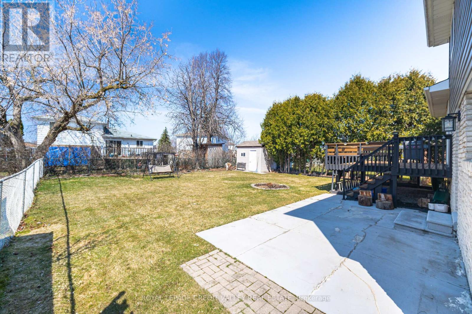 












54 GONDOLA CRESCENT

,
Brampton,




Ontario
L6S1W6

