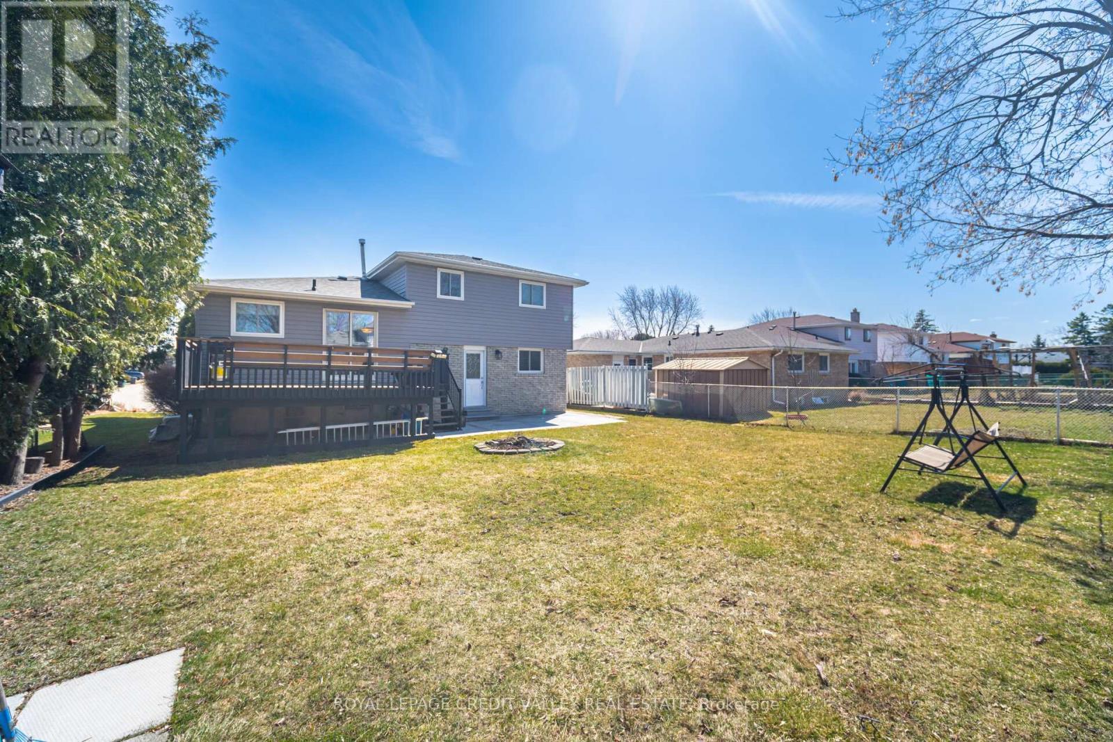 












54 GONDOLA CRESCENT

,
Brampton,




Ontario
L6S1W6

