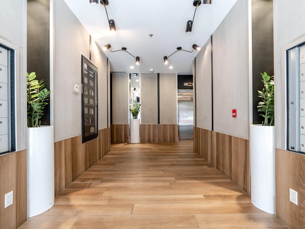 









551


Rue de la Montagne

, 610,
Montréal (Ville-Marie),




QC
H3C6S4

