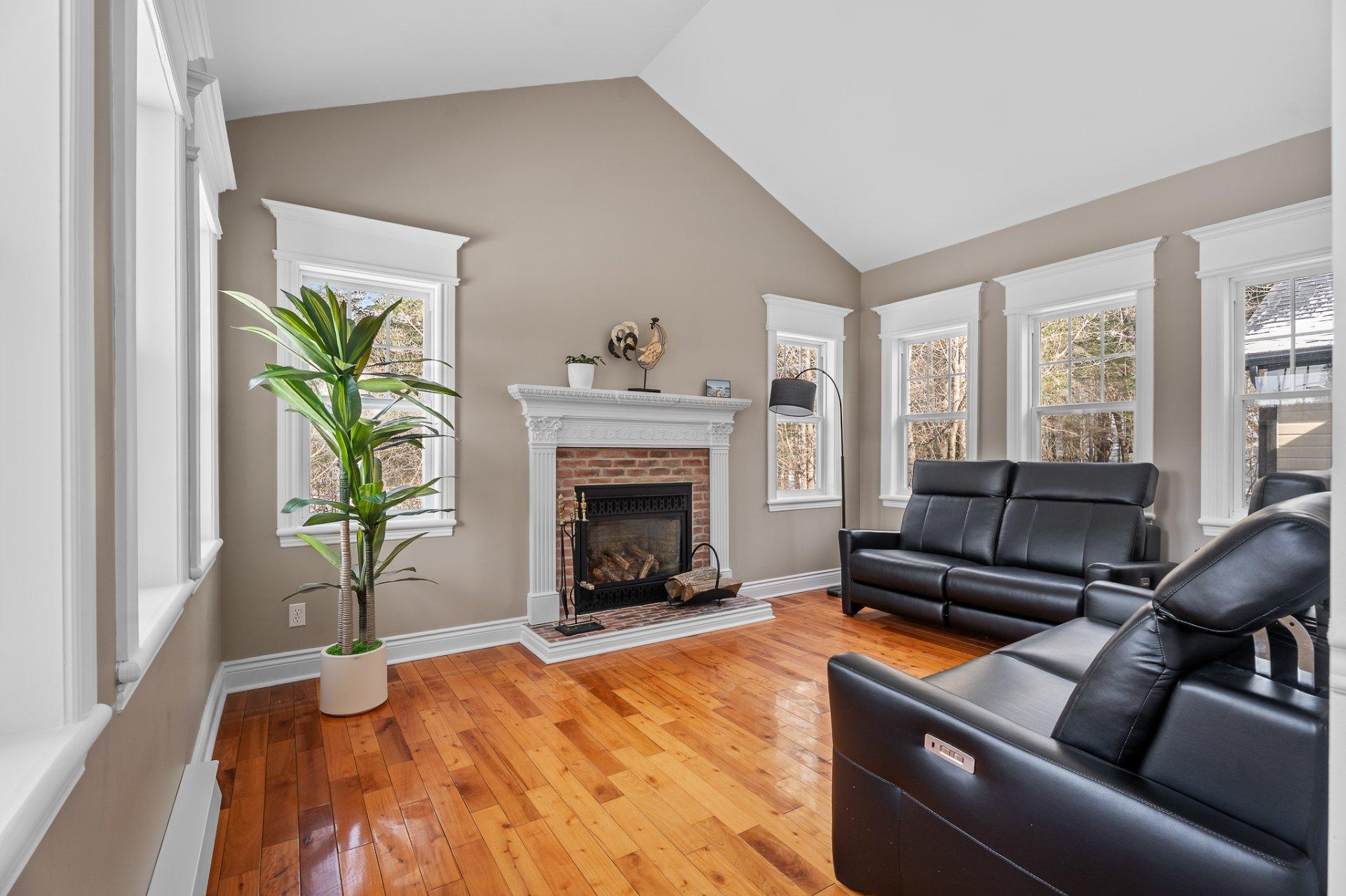 









164


Ch. du Mont-Catherine

,
Sainte-Agathe-des-Monts,




QC
J8C1W4

