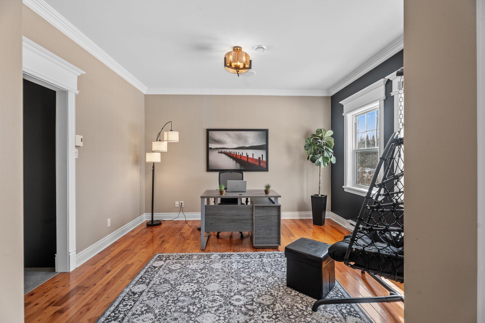 









164


Ch. du Mont-Catherine

,
Sainte-Agathe-des-Monts,




QC
J8C1W4

