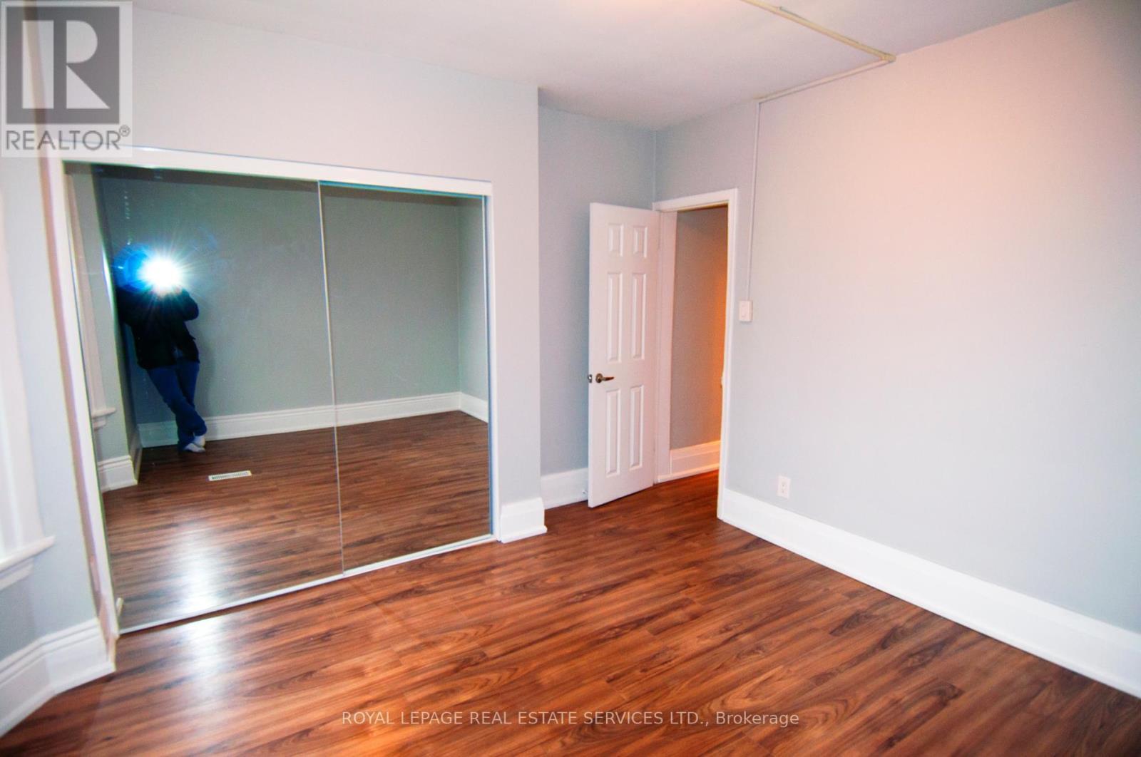 












3 - 271 ALBANY AVENUE

,
Toronto,




Ontario
M5R3C7


