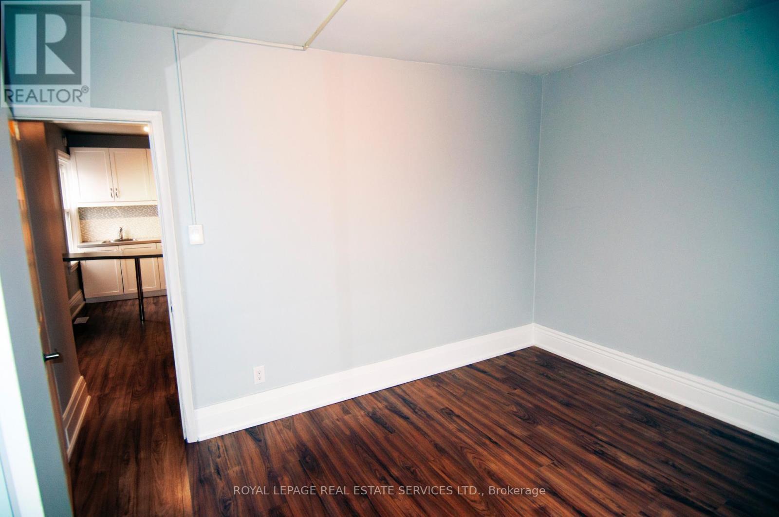 












3 - 271 ALBANY AVENUE

,
Toronto,




Ontario
M5R3C7

