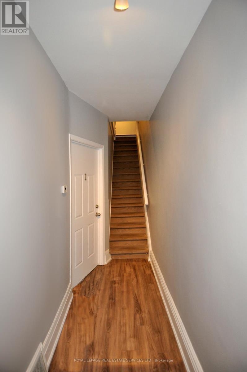












3 - 271 ALBANY AVENUE

,
Toronto,




Ontario
M5R3C7

