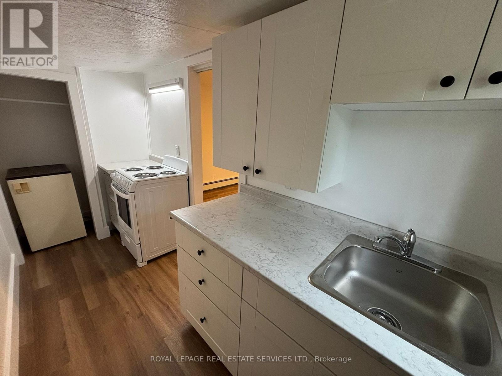 












BACHELOR - 92 SWORDS ROAD

,
Whitestone,




Ontario
P0A1G0

