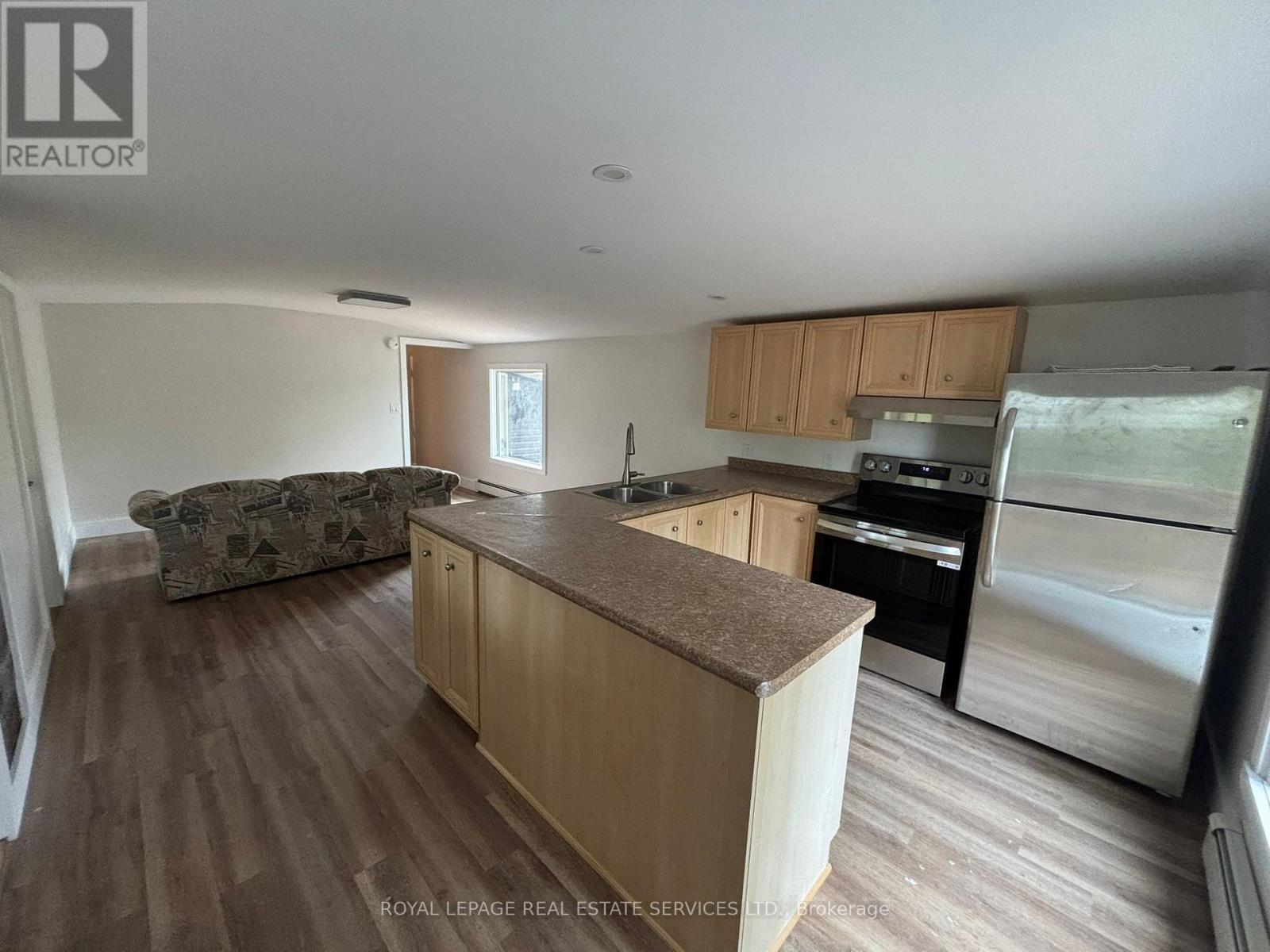 












EAGLE - 92 SWORDS ROAD

,
Whitestone,




Ontario
P0A1G0

