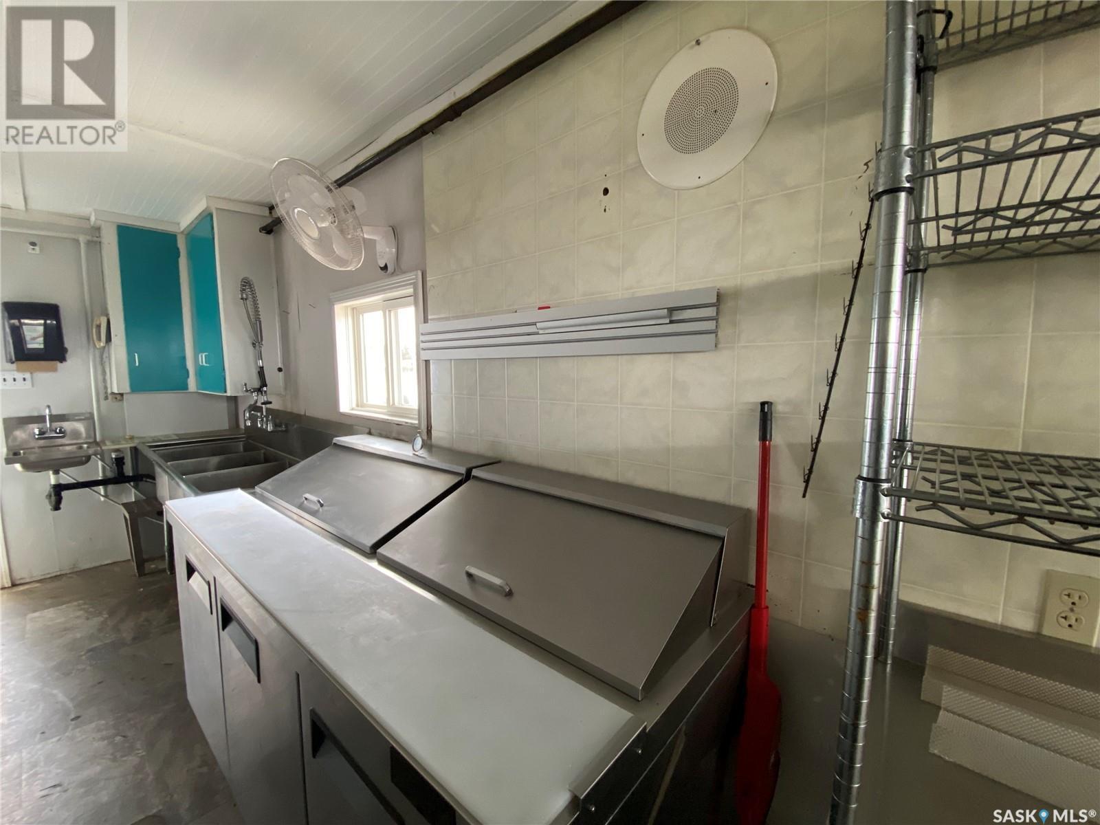 












418 1st AVENUE E

,
Leader,




Saskatchewan
S0N0C8

