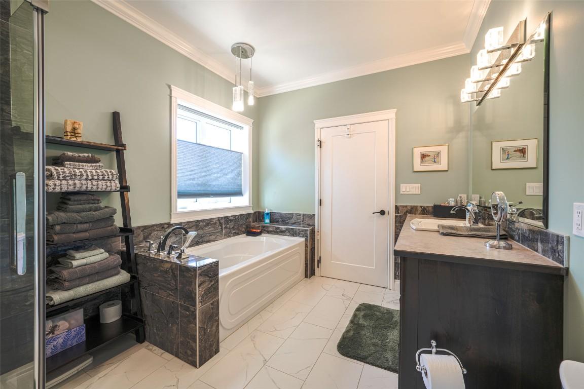 









6209


Tatlow

Road,
Salmon Arm,




BC
V1E 2X7

