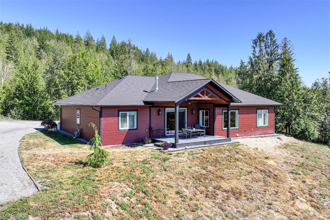 









6209


Tatlow

Road,
Salmon Arm,




BC
V1E 2X7

