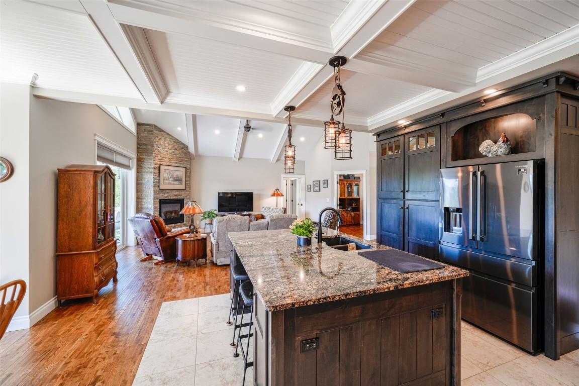 









6209


Tatlow

Road,
Salmon Arm,




BC
V1E 2X7

