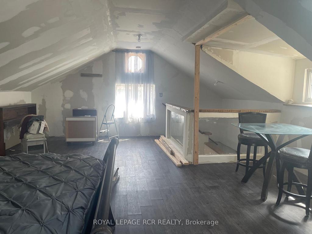 









26


Trafalgar

Road,
Erin,




ON
N0B 1Z0

