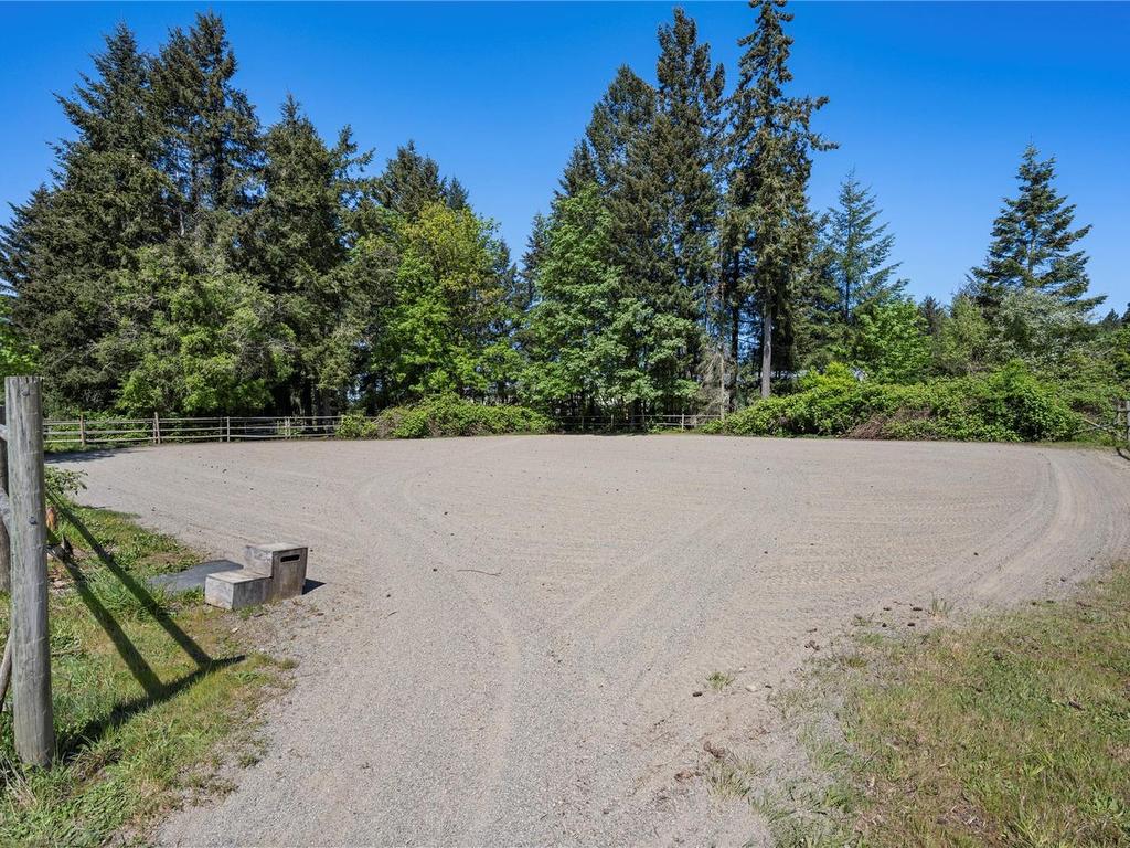 









2120


Huddington

Rd,
Nanaimo,




BC
V9X 1M1

