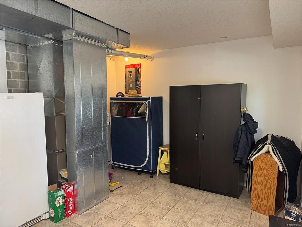 









2120


Huddington

Rd,
Nanaimo,




BC
V9X 1M1

