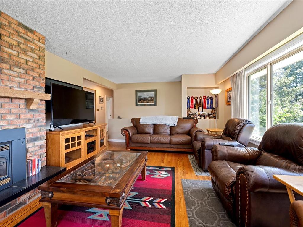 









2120


Huddington

Rd,
Nanaimo,




BC
V9X 1M1

