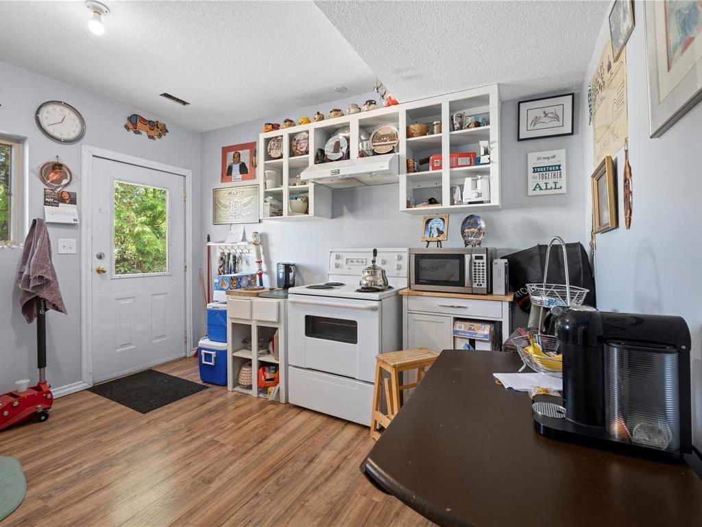 









2120


Huddington

Rd,
Nanaimo,




BC
V9X 1M1

