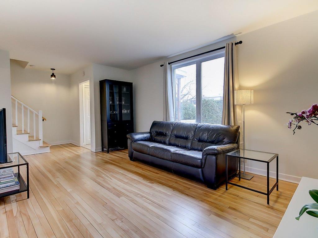









73


Rue Caillé O.

,
Saint-Bruno-de-Montarville,




QC
J3V1L4


