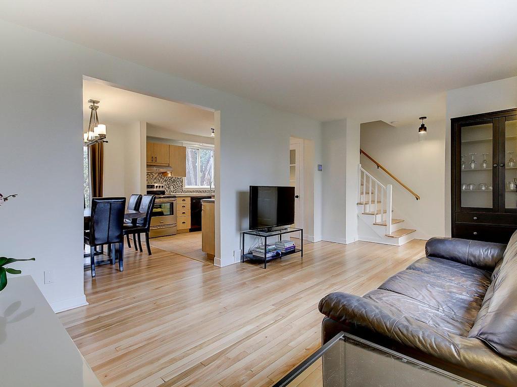 









73


Rue Caillé O.

,
Saint-Bruno-de-Montarville,




QC
J3V1L4

