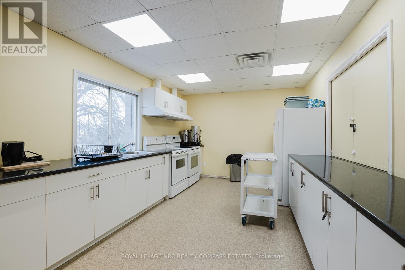 












UPPER LEVEL - 123 QUEENSTON STREET

,
St. Catharines (E. Chester),




Ontario
L2R2Z6

