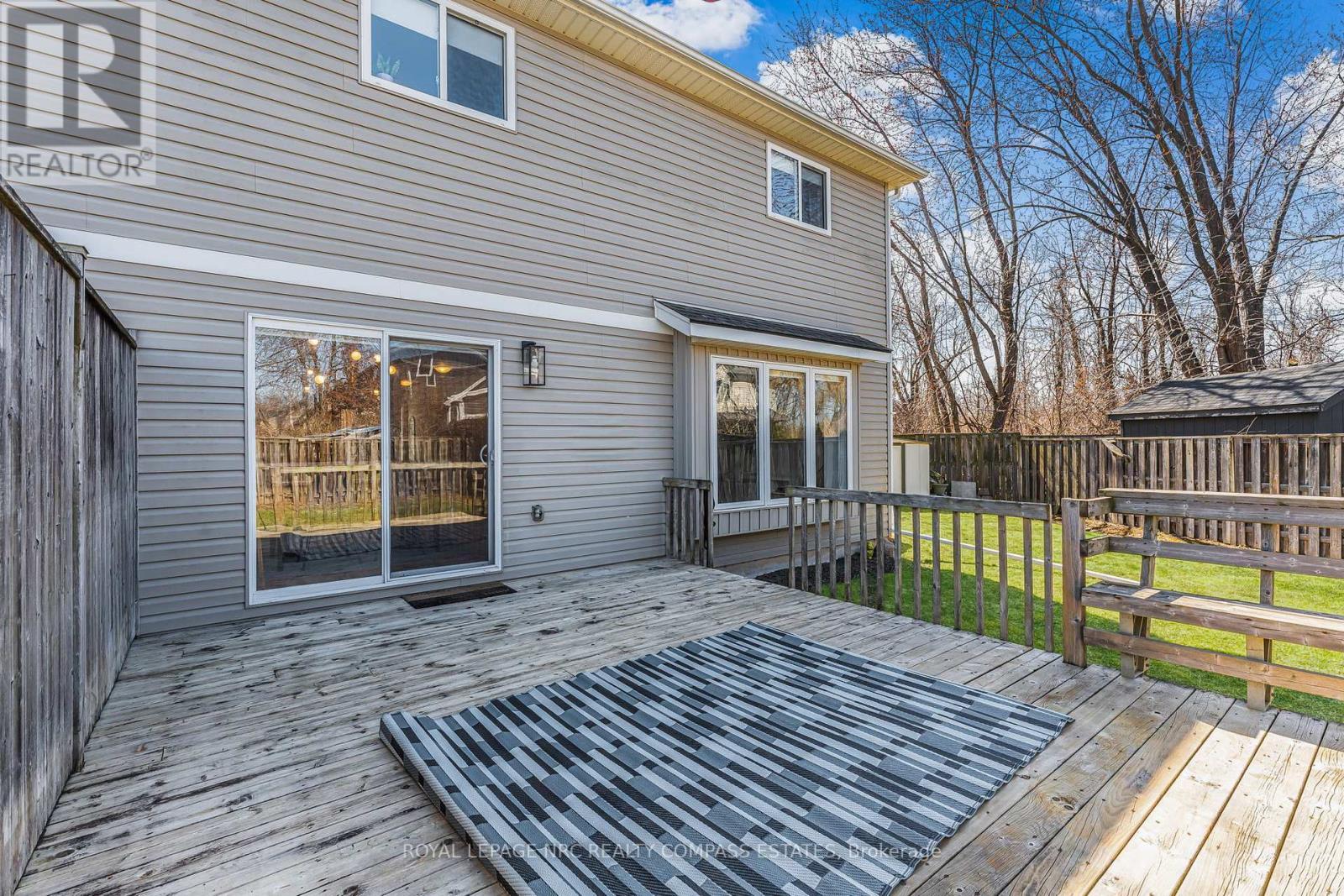 












4 - 41 BROADWAY AVENUE

,
St. Catharines (Port Weller),




Ontario
L2M1M3

