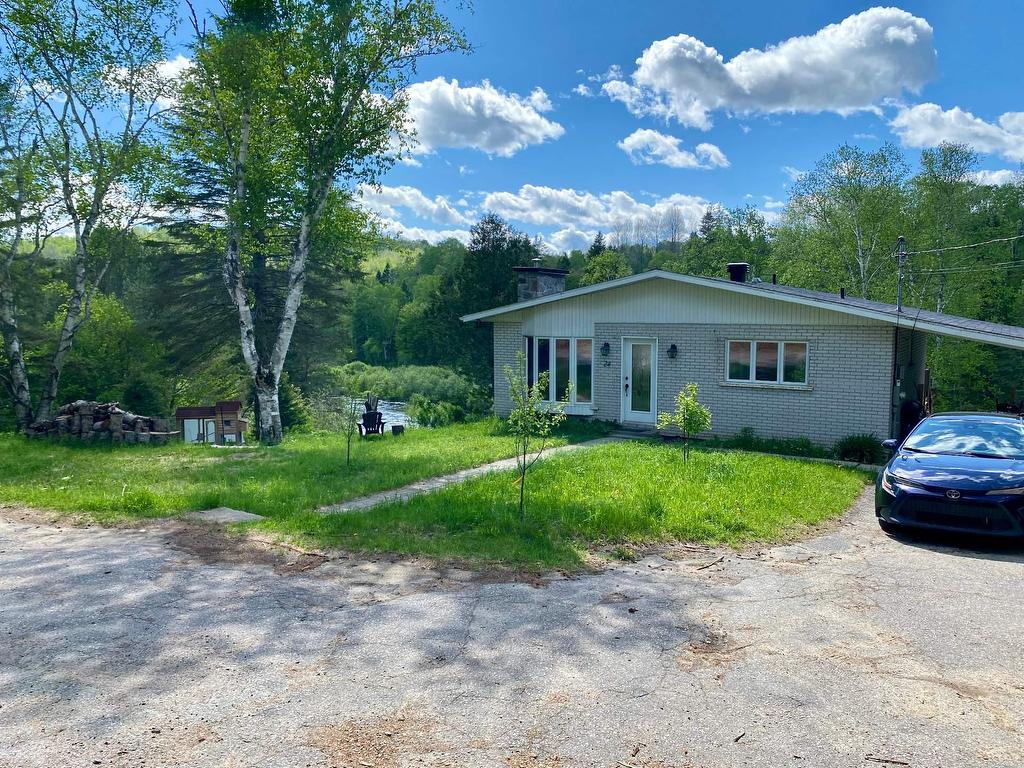 









24


Rue des Pionniers

,
La Macaza,




QC
J0T1R0

