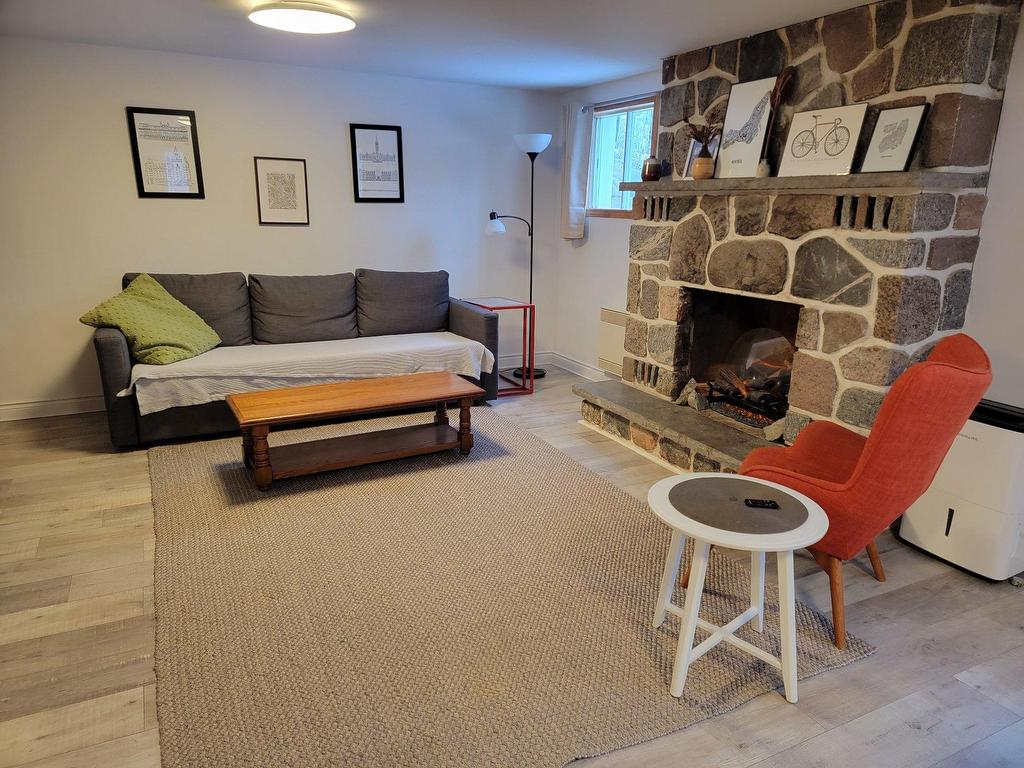 









24


Rue des Pionniers

,
La Macaza,




QC
J0T1R0

